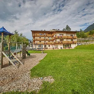 Johanneshof - Dein Mountain Wohlfühlhotel Saalbach-Hinterglemm